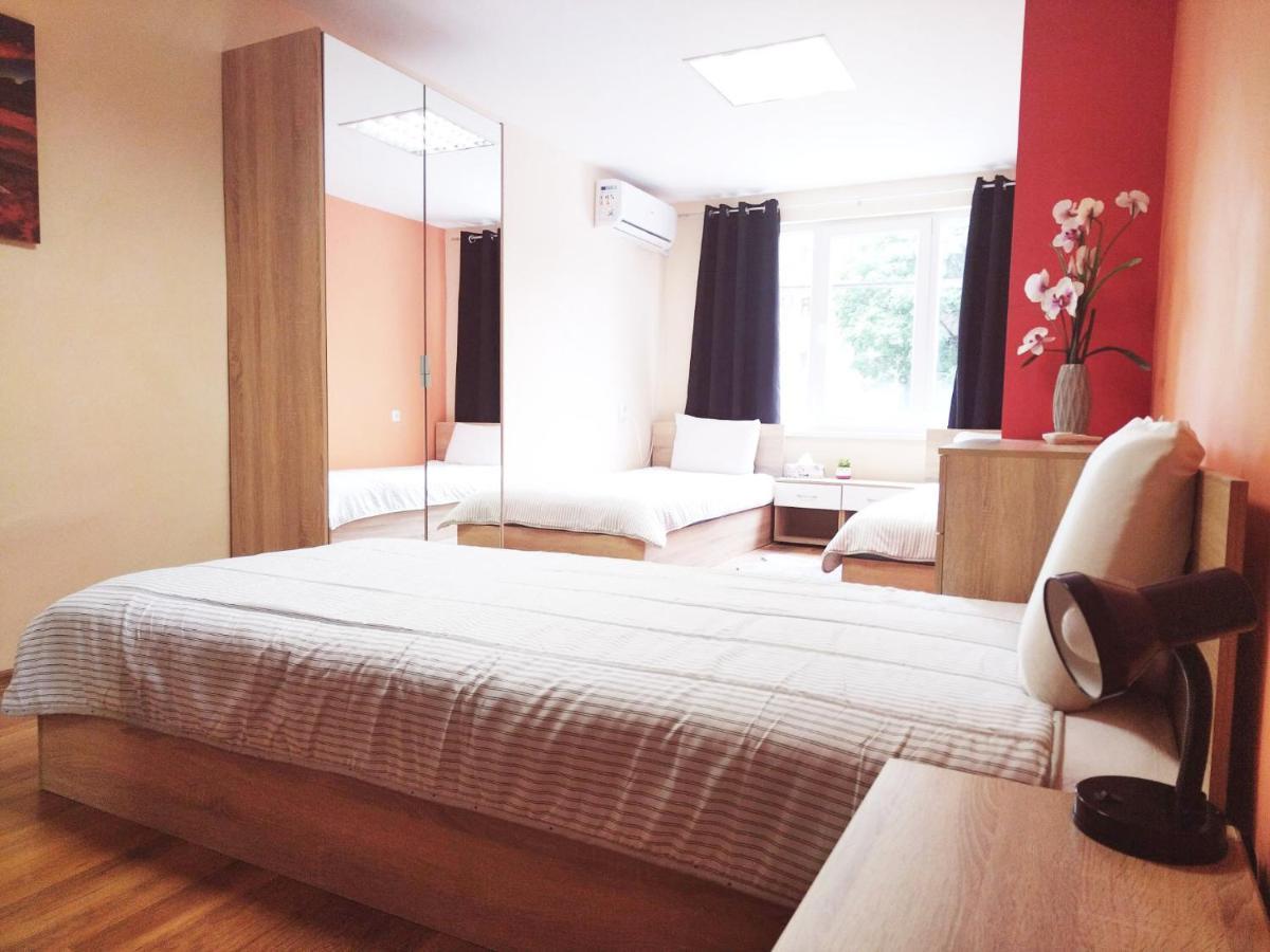 Roma Varna Exterior photo