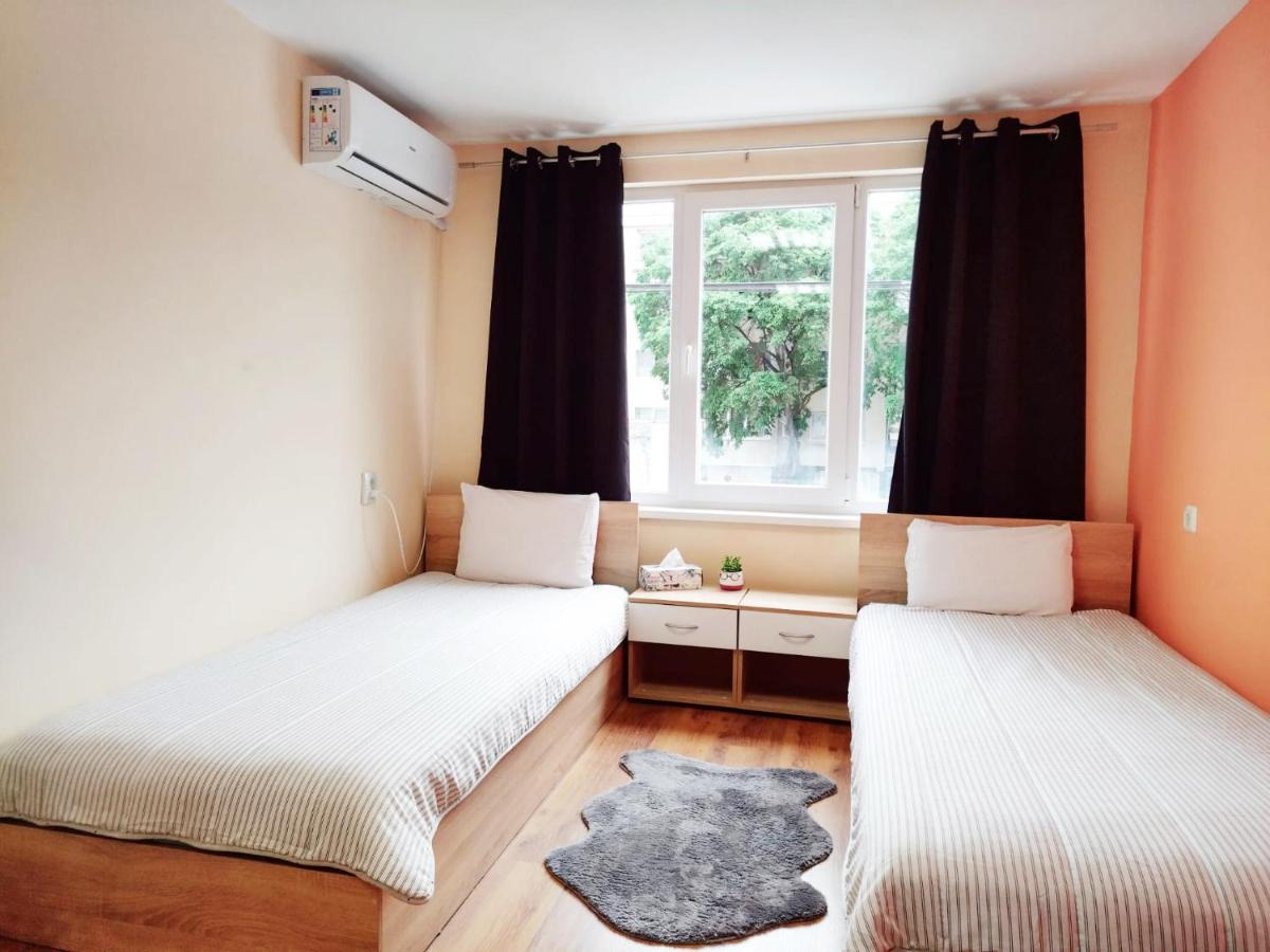 Roma Varna Exterior photo