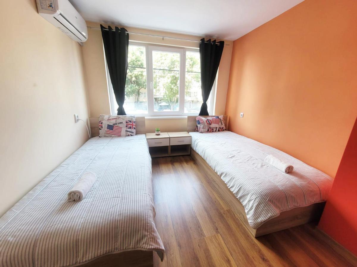 Roma Varna Exterior photo